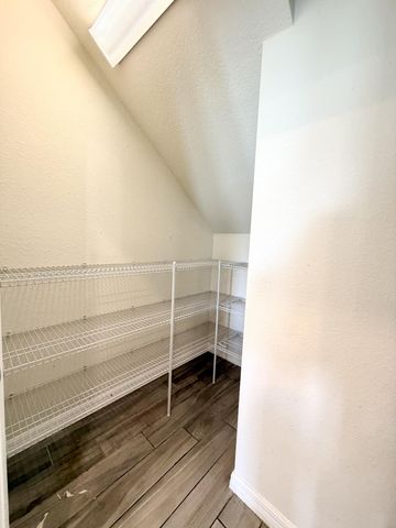 2800 Troubadour Street, Palm Springs, FL 33406