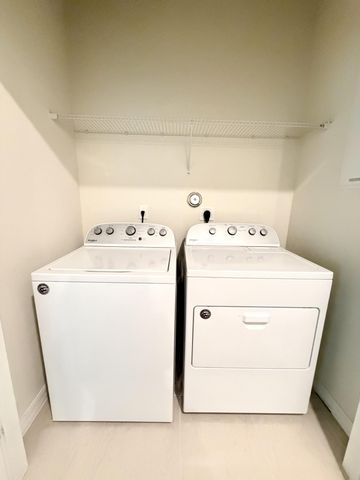 2800 Troubadour Street, Palm Springs, FL 33406