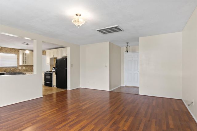 5815 Clerkenwell Drive, Houston, TX 77084