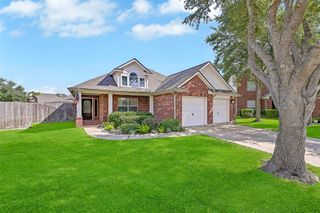 11505 Shoal Creek Court, Pearland, TX 77584