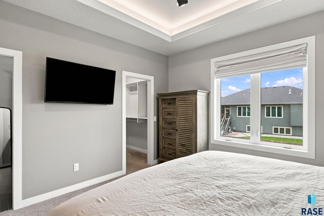 4220 N Astoria Dr Drive, Sioux Falls, SD 57107