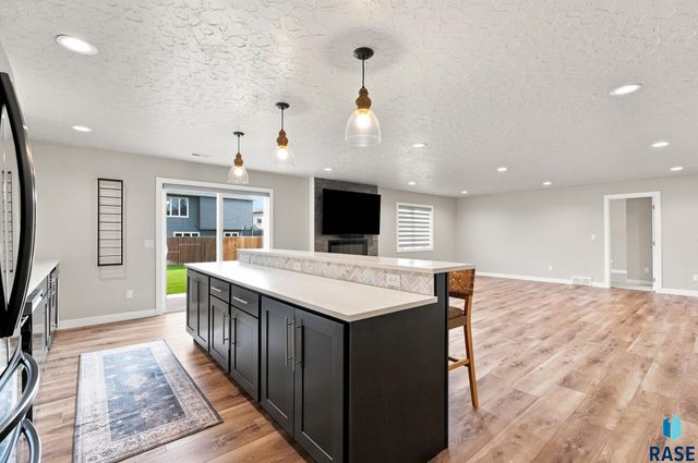 4220 N Astoria Dr Drive, Sioux Falls, SD 57107