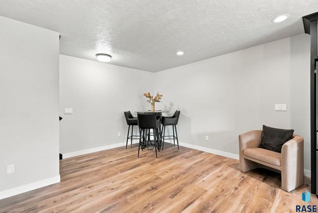 4220 N Astoria Dr Drive, Sioux Falls, SD 57107
