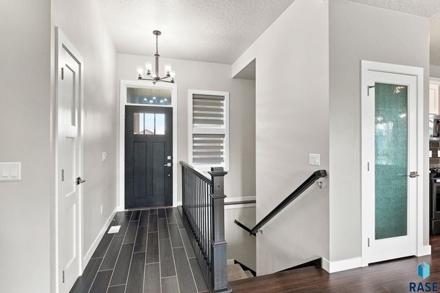 4220 N Astoria Dr Drive, Sioux Falls, SD 57107