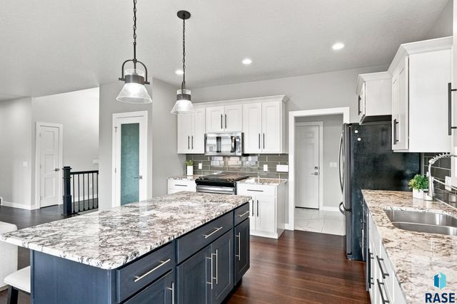 4220 N Astoria Dr Drive, Sioux Falls, SD 57107