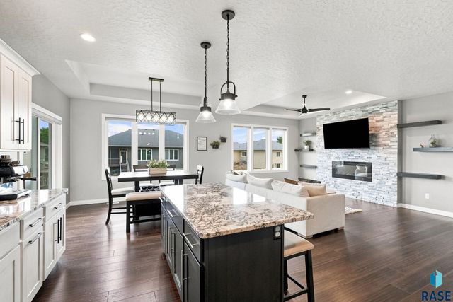 4220 N Astoria Dr Drive, Sioux Falls, SD 57107