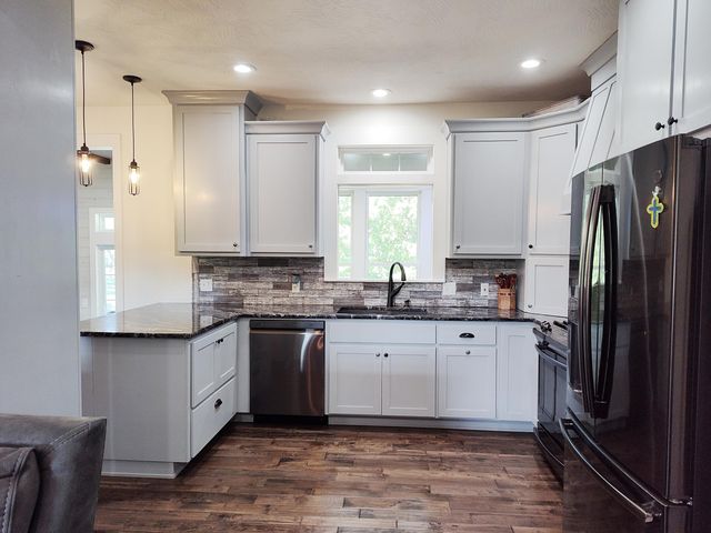 2373 E 540th Road, Buffalo, MO 65622