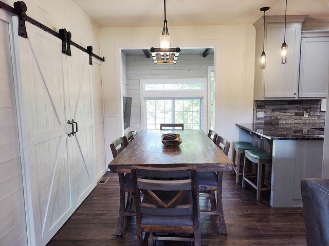 2373 E 540th Road, Buffalo, MO 65622