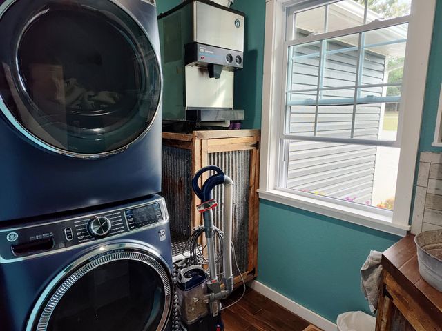 2373 E 540th Road, Buffalo, MO 65622