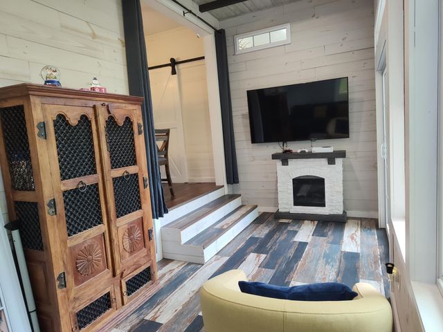 2373 E 540th Road, Buffalo, MO 65622