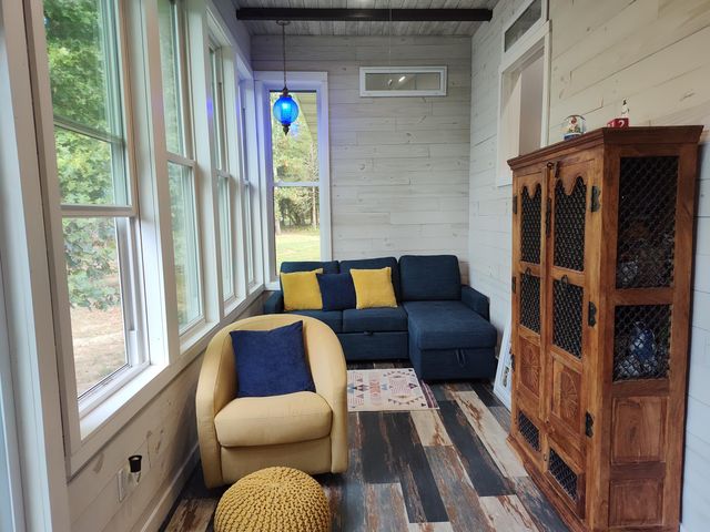 2373 E 540th Road, Buffalo, MO 65622