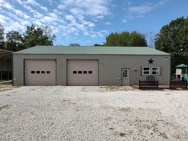 2373 E 540th Road, Buffalo, MO 65622