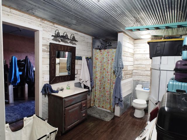 2373 E 540th Road, Buffalo, MO 65622