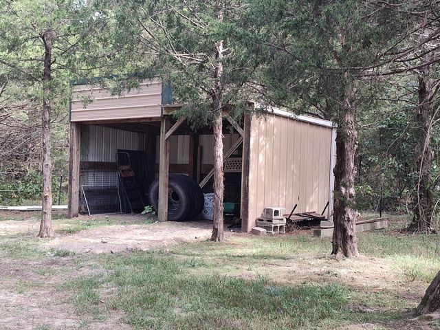 2373 E 540th Road, Buffalo, MO 65622