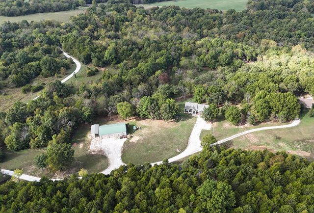 2373 E 540th Road, Buffalo, MO 65622