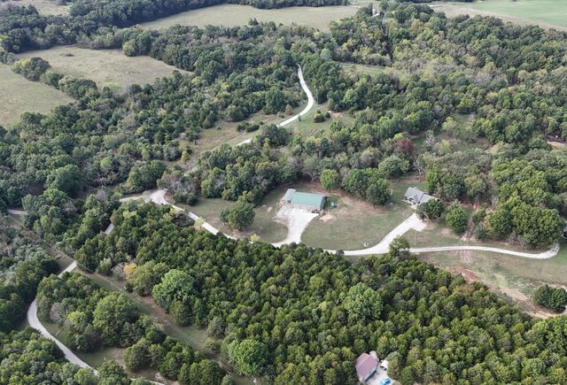 2373 E 540th Road, Buffalo, MO 65622