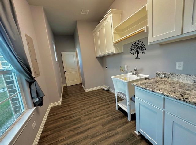 107 Rock Salt Court, Springtown, TX 76082