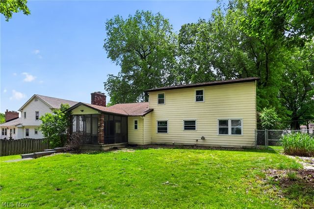 318 Ingram Drive, Boardman, OH 44512