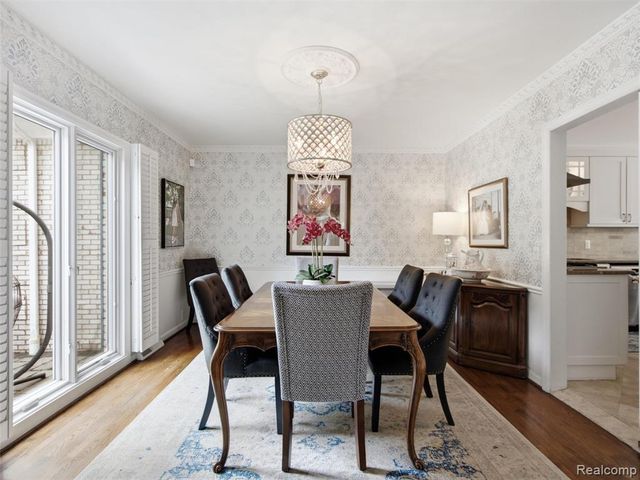 1281 Twin Maples Lane, Bloomfield Hills, MI 48301