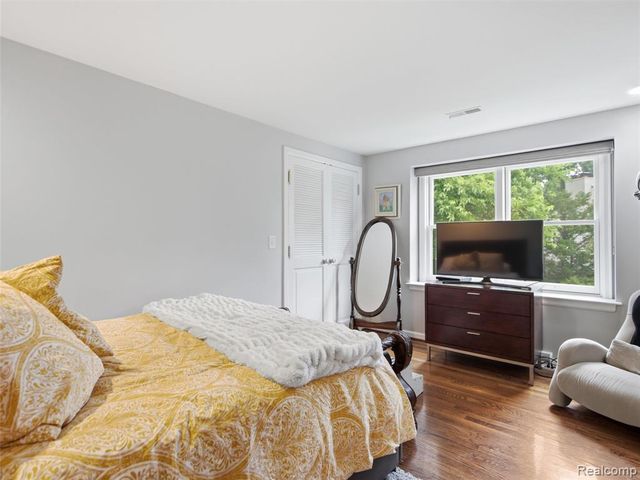 1281 Twin Maples Lane, Bloomfield Hills, MI 48301