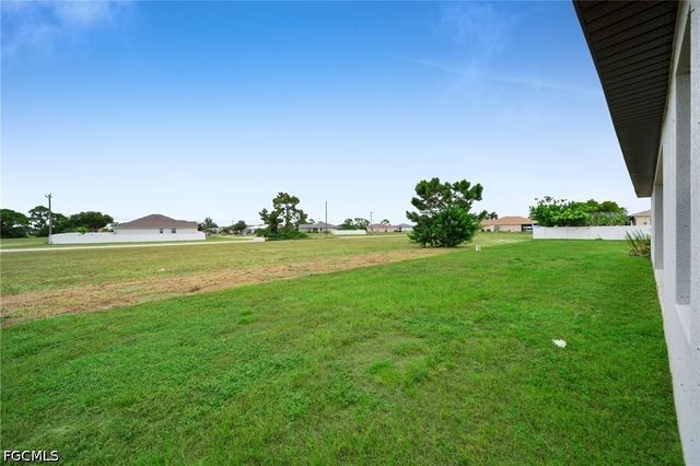 2619 NW 24th PL, Cape Coral, FL 33993
