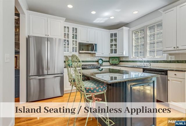 608 Fieldstone Terrace, Wyckoff, NJ 07481