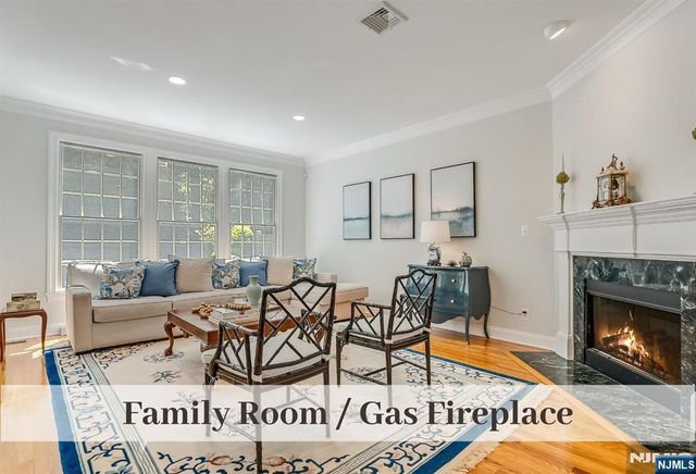 608 Fieldstone Terrace, Wyckoff, NJ 07481