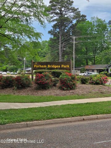 5025 Wayneland Drive, B12, Jackson, MS 39211