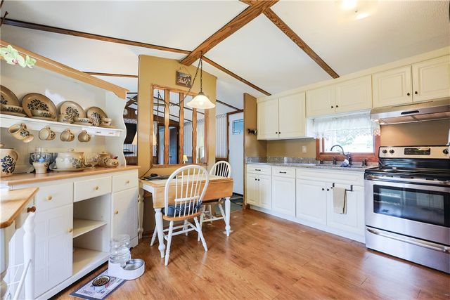 44 Clegg Avenue, Tiverton, RI 02878