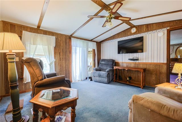 44 Clegg Avenue, Tiverton, RI 02878