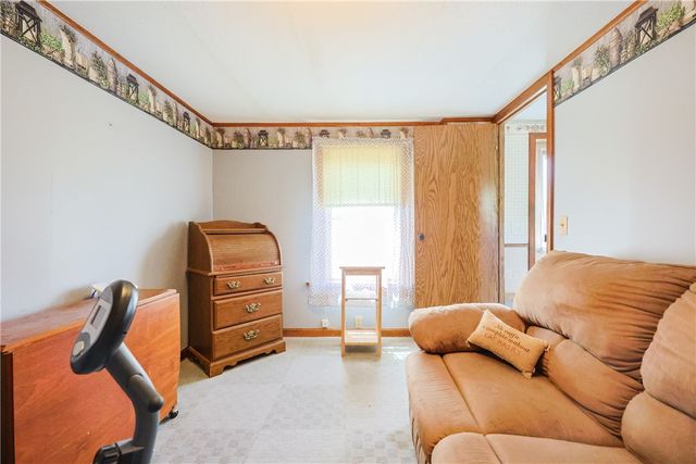 44 Clegg Avenue, Tiverton, RI 02878