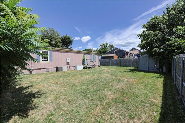 44 Clegg Avenue, Tiverton, RI 02878