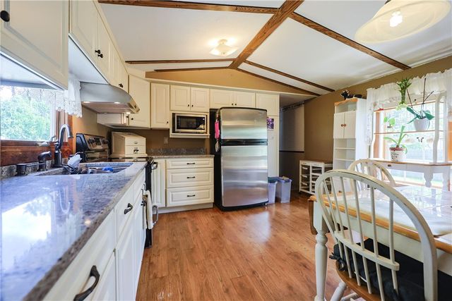 44 Clegg Avenue, Tiverton, RI 02878