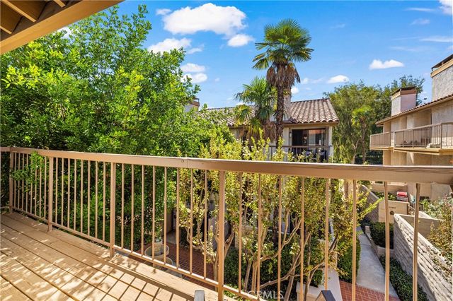 23473 Park Sorrento, Calabasas, CA 91302