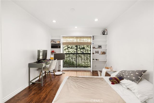 23473 Park Sorrento, Calabasas, CA 91302