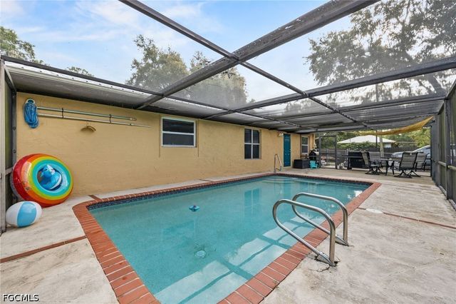 11700 Deal RD, North Fort Myers, FL 33917