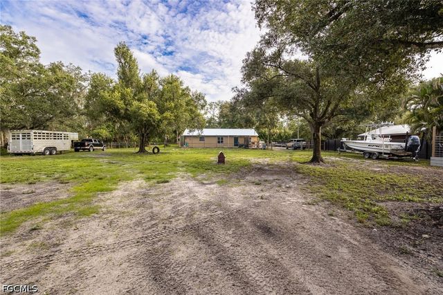 11700 Deal RD, North Fort Myers, FL 33917