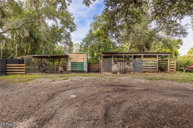 11700 Deal RD, North Fort Myers, FL 33917