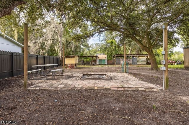11700 Deal RD, North Fort Myers, FL 33917