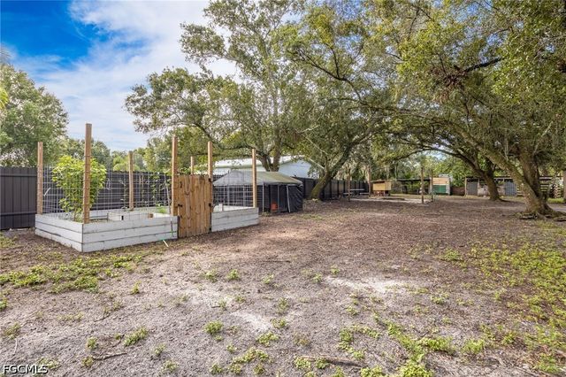11700 Deal RD, North Fort Myers, FL 33917
