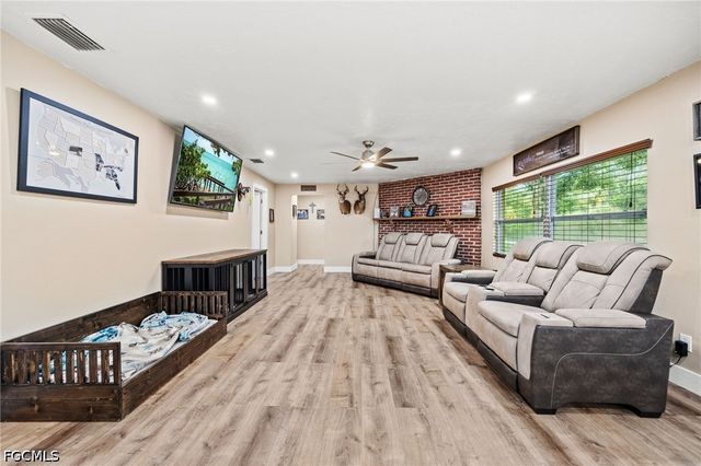 11700 Deal RD, North Fort Myers, FL 33917