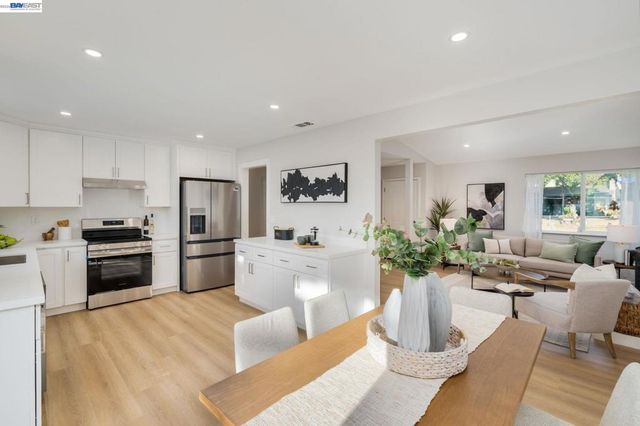 519 Holly St, Vallejo, CA 94589