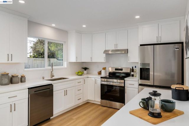 519 Holly St, Vallejo, CA 94589