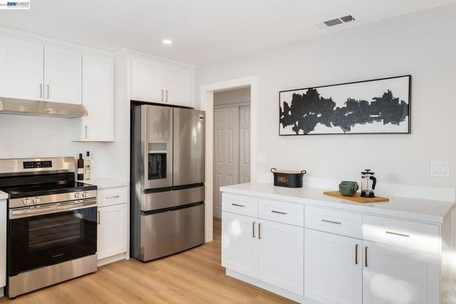 519 Holly St, Vallejo, CA 94589