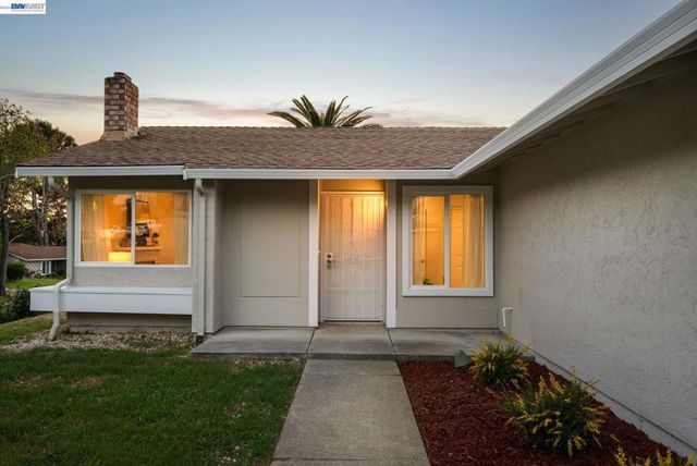 519 Holly St, Vallejo, CA 94589