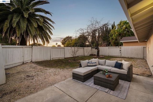 519 Holly St, Vallejo, CA 94589