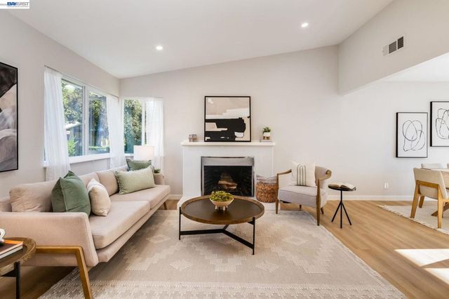 519 Holly St, Vallejo, CA 94589