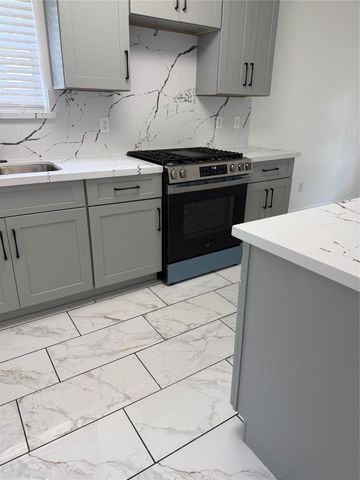 6423 Crim Court, Houston, TX 77049