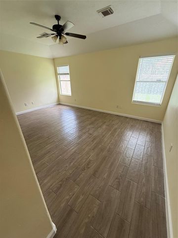 6423 Crim Court, Houston, TX 77049