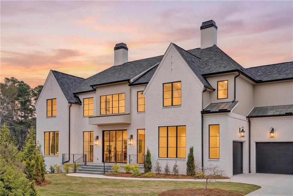Image 3 of property listing at 101 Coronado Court, Marietta, GA 30067